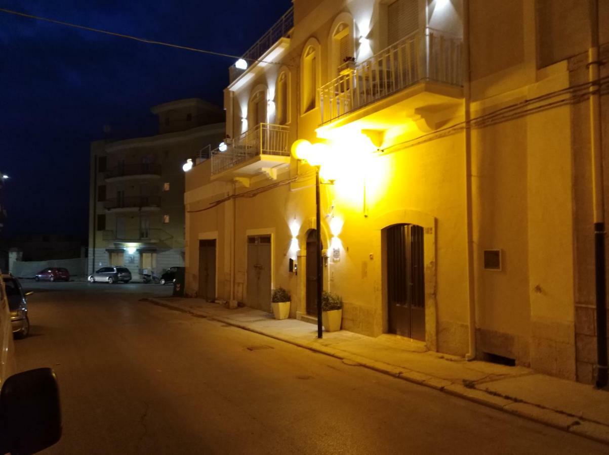 Domus Al Corso B&B Canosa di Puglia Dış mekan fotoğraf