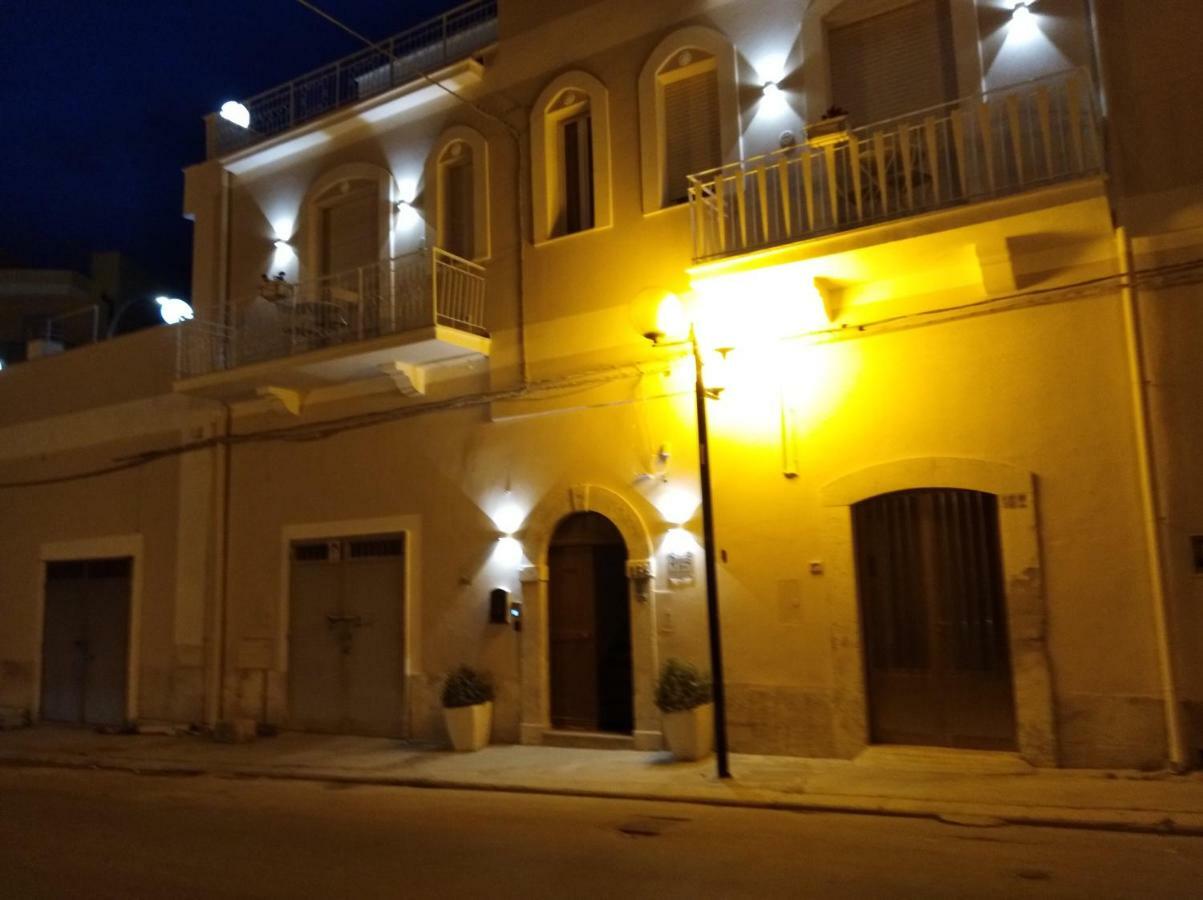 Domus Al Corso B&B Canosa di Puglia Dış mekan fotoğraf